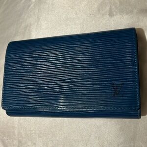 Authentic Louis Vuitton Blue Epi Leather Wallet